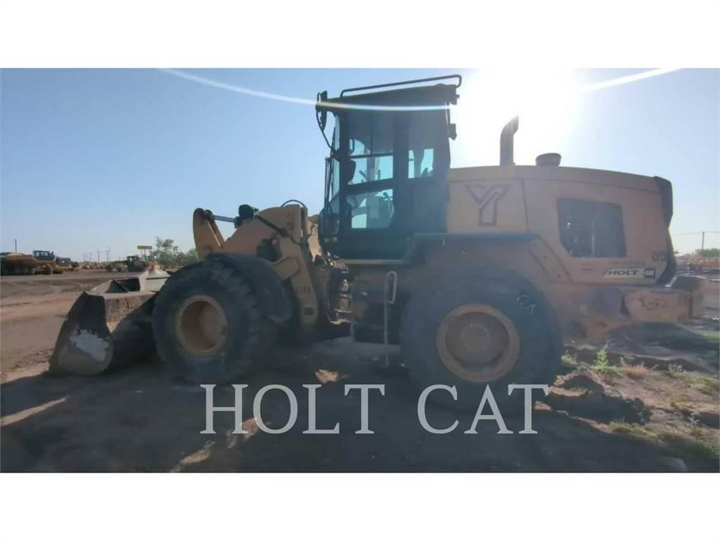 CAT 924K Naudoti ratiniai krautuvai