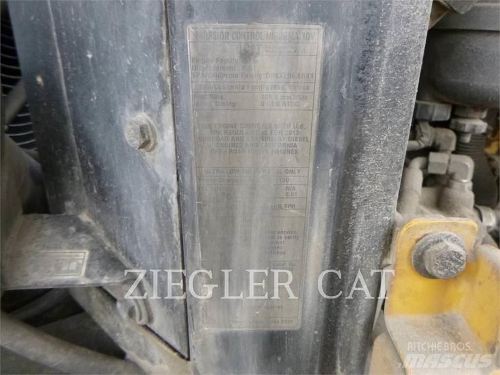 CAT 924K Naudoti ratiniai krautuvai