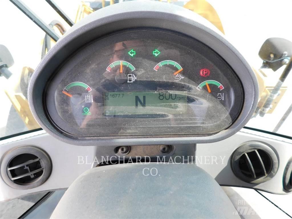 CAT 926M Naudoti ratiniai krautuvai