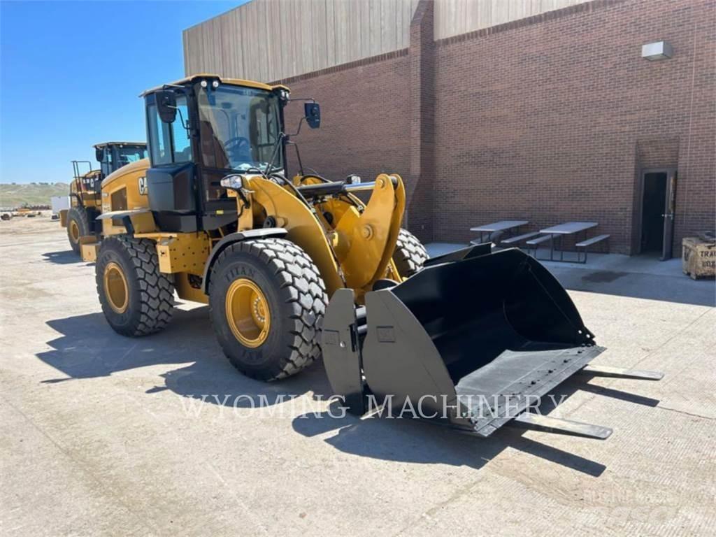 CAT 926M Naudoti ratiniai krautuvai