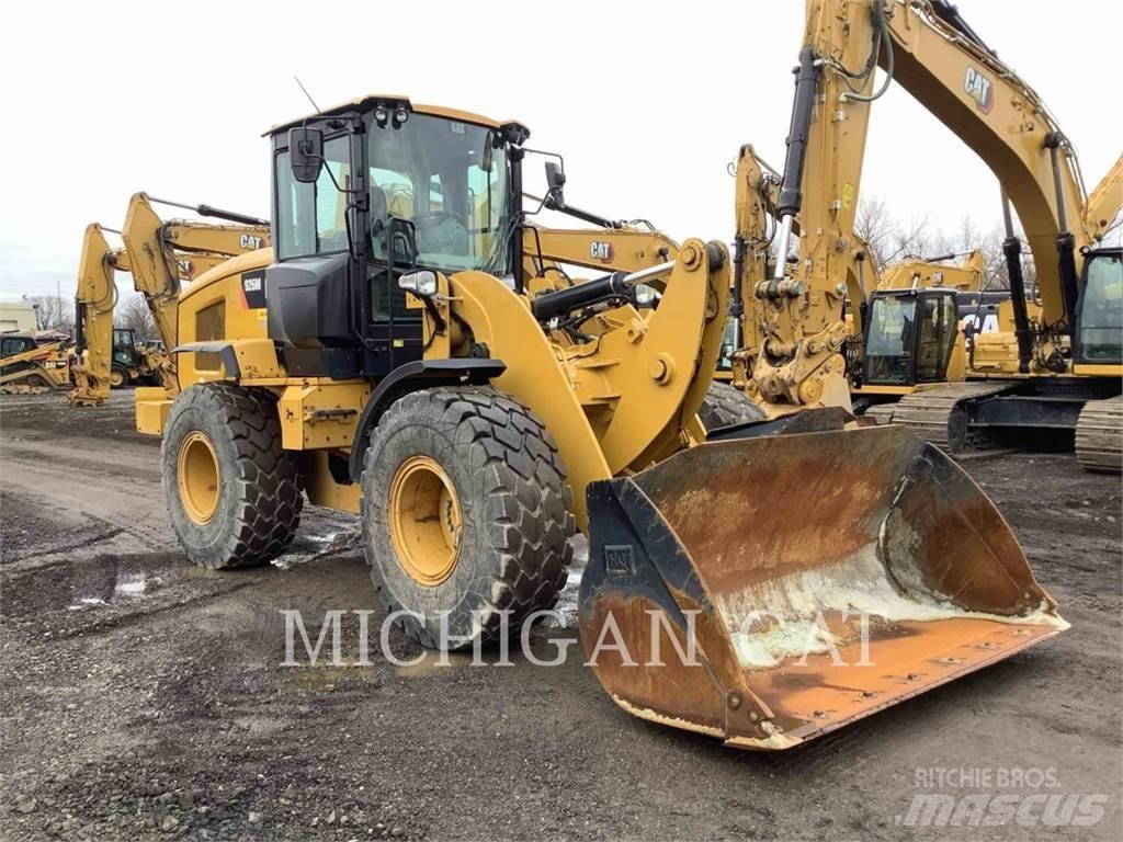 CAT 926M Naudoti ratiniai krautuvai