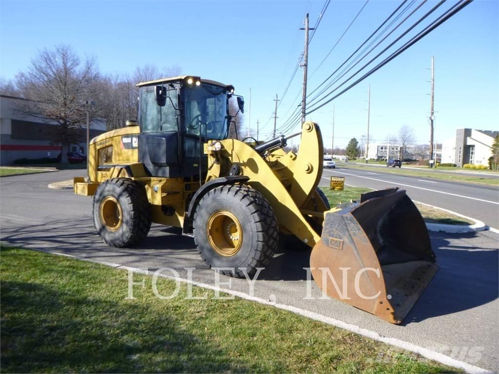 CAT 926M Naudoti ratiniai krautuvai