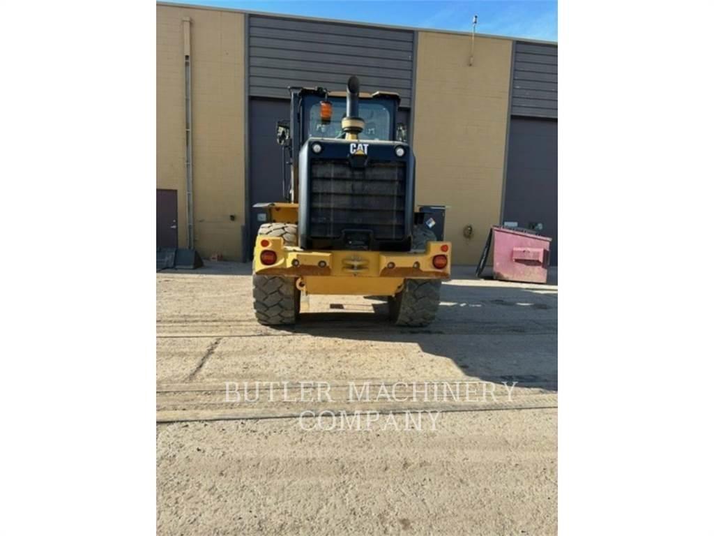 CAT 926M Naudoti ratiniai krautuvai