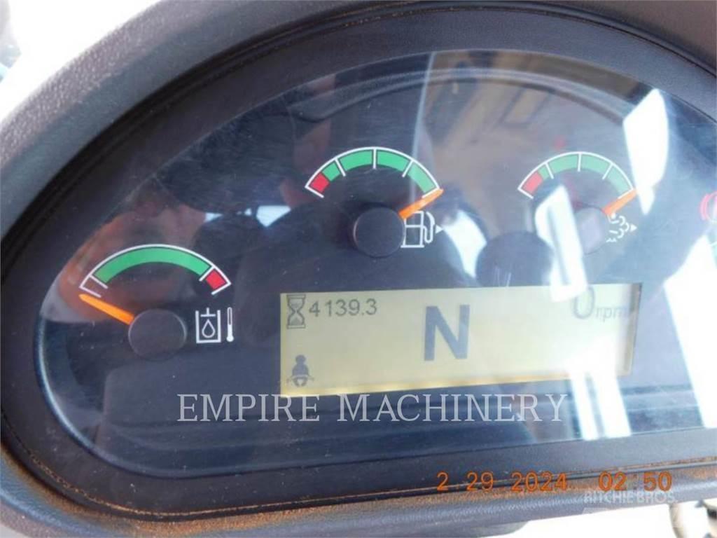 CAT 926M Naudoti ratiniai krautuvai