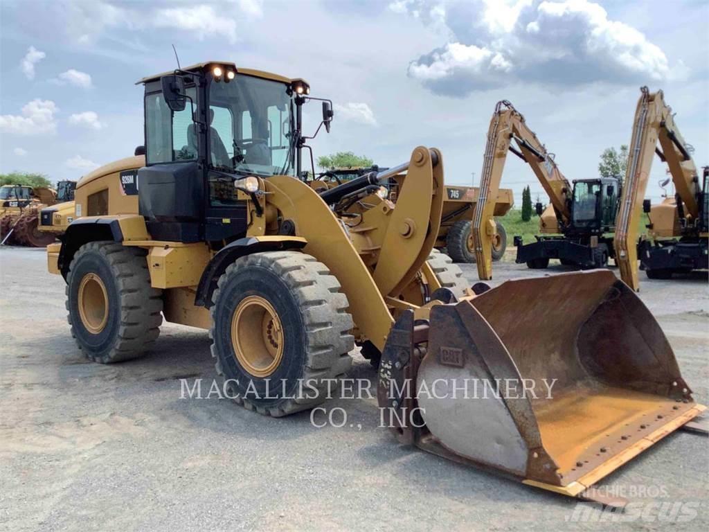 CAT 926M Naudoti ratiniai krautuvai