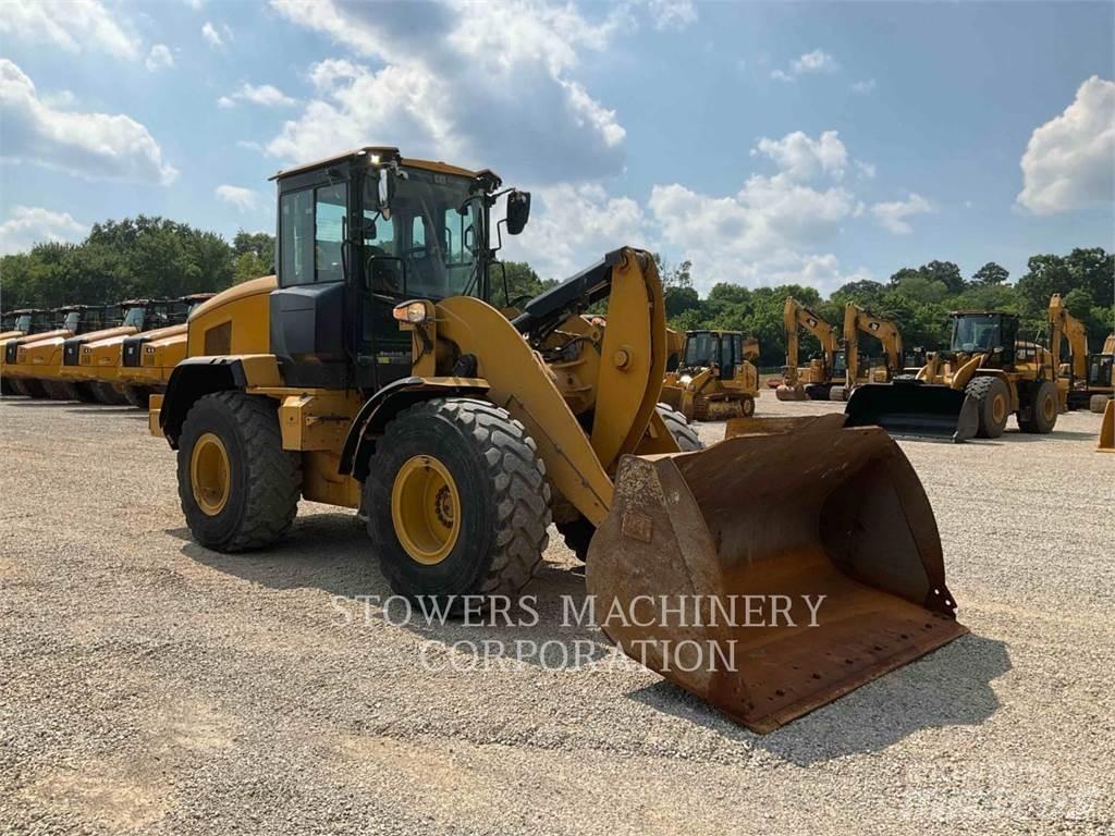 CAT 926M Naudoti ratiniai krautuvai