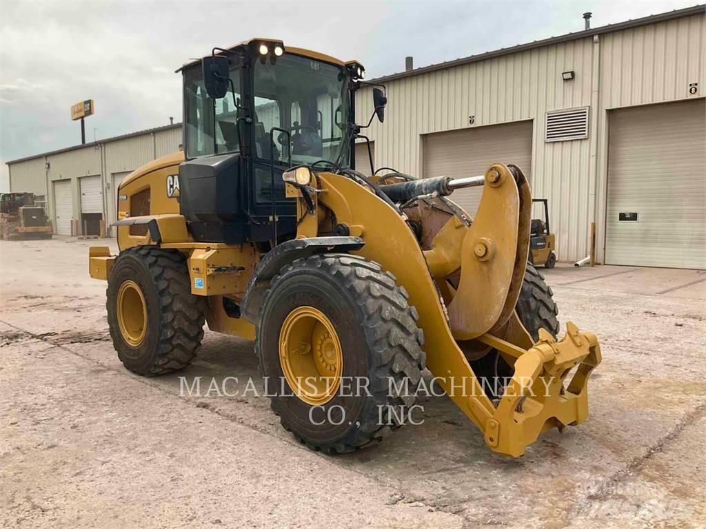 CAT 926M Naudoti ratiniai krautuvai