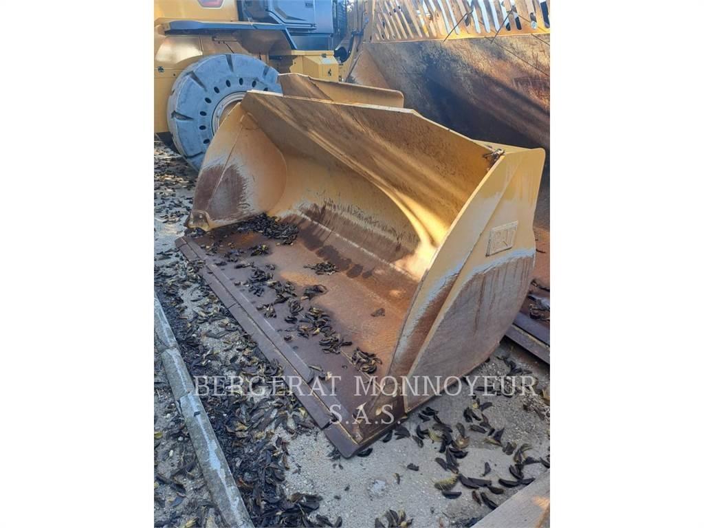 CAT 926M Naudoti ratiniai krautuvai