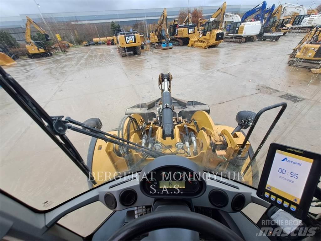 CAT 926M Naudoti ratiniai krautuvai