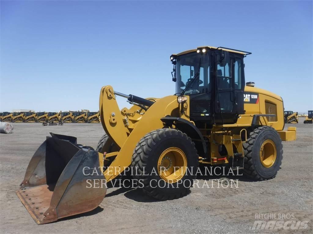 CAT 926M Naudoti ratiniai krautuvai