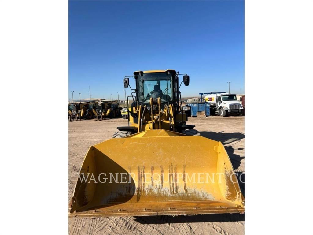 CAT 926M Naudoti ratiniai krautuvai