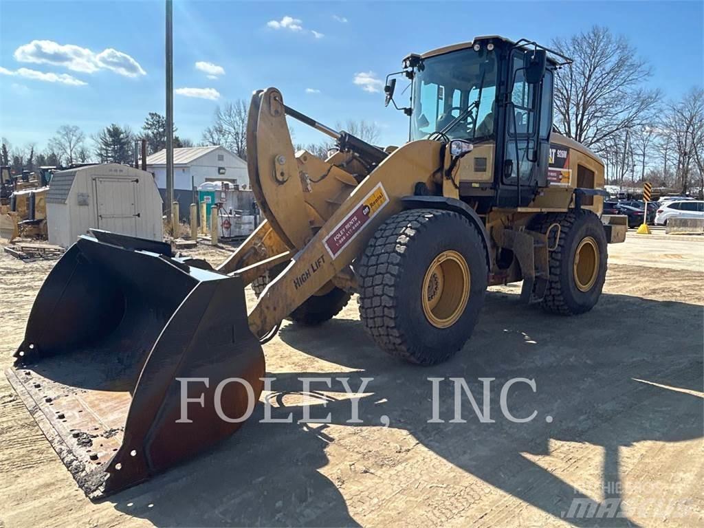 CAT 926M Naudoti ratiniai krautuvai
