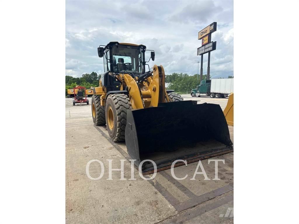 CAT 926M Naudoti ratiniai krautuvai