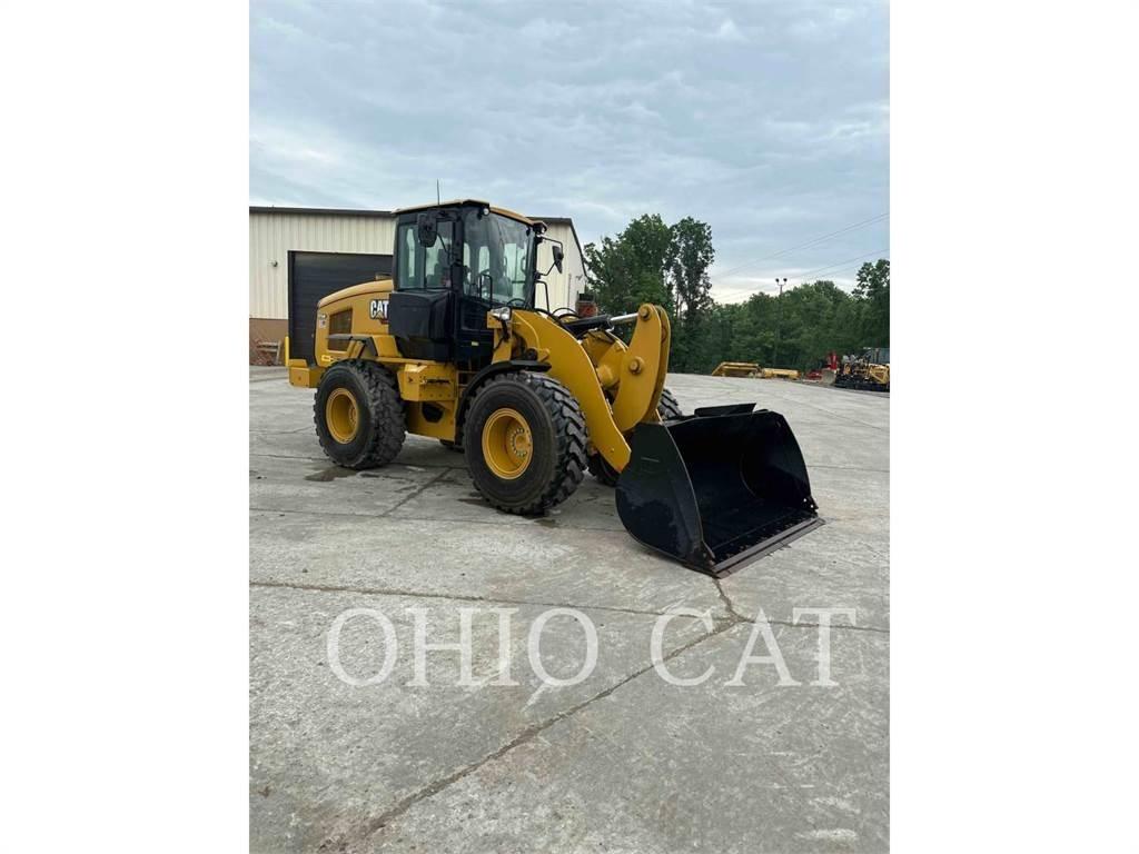 CAT 926M Naudoti ratiniai krautuvai
