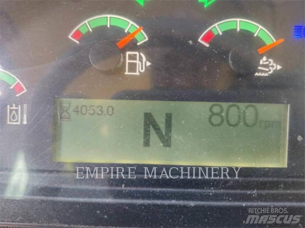 CAT 926M Naudoti ratiniai krautuvai