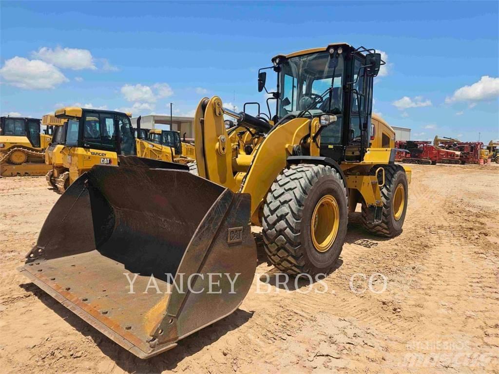 CAT 926M Naudoti ratiniai krautuvai
