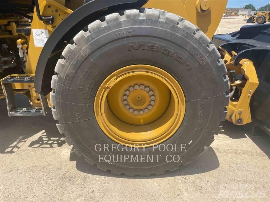 CAT 926M Naudoti ratiniai krautuvai