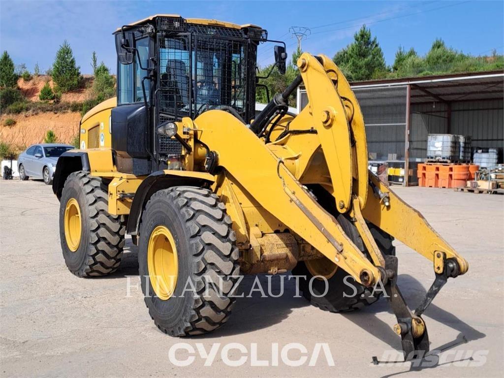CAT 926M Naudoti ratiniai krautuvai