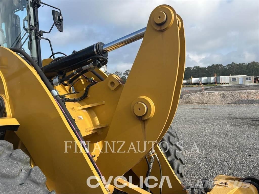 CAT 926M Naudoti ratiniai krautuvai