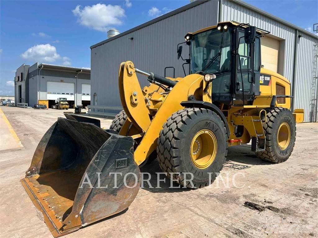 CAT 926M Naudoti ratiniai krautuvai