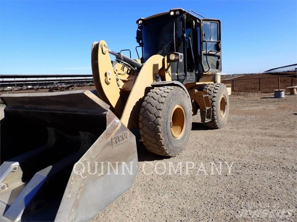 CAT 926M Naudoti ratiniai krautuvai
