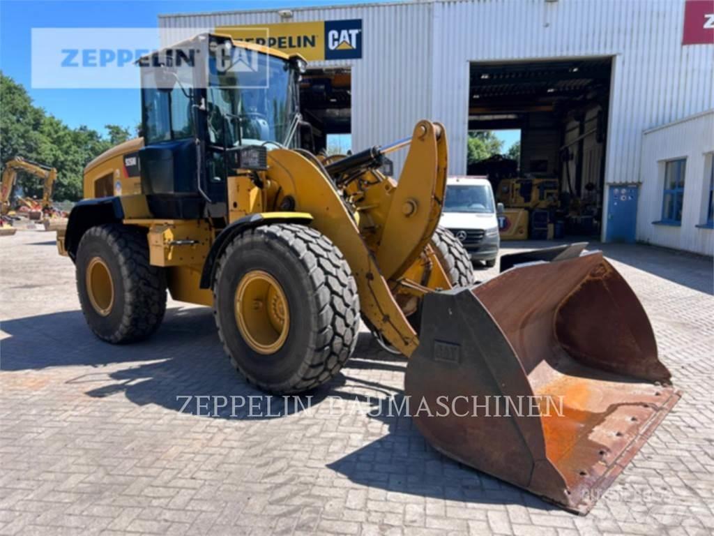 CAT 926M Naudoti ratiniai krautuvai