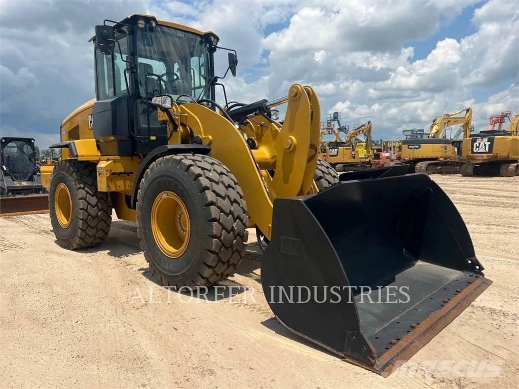 CAT 926M Naudoti ratiniai krautuvai