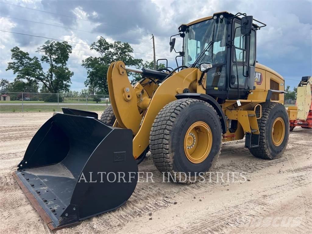 CAT 926M Naudoti ratiniai krautuvai