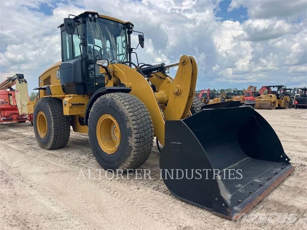 CAT 926M Naudoti ratiniai krautuvai