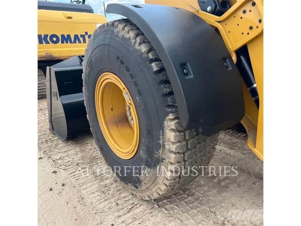 CAT 926M Naudoti ratiniai krautuvai