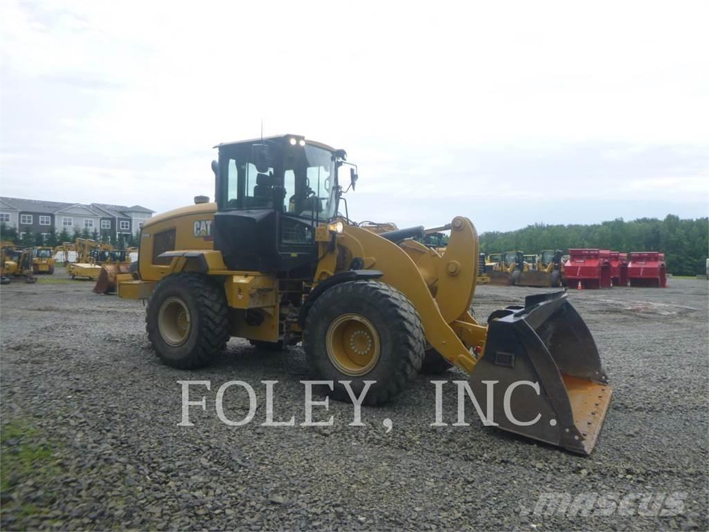 CAT 926M Naudoti ratiniai krautuvai