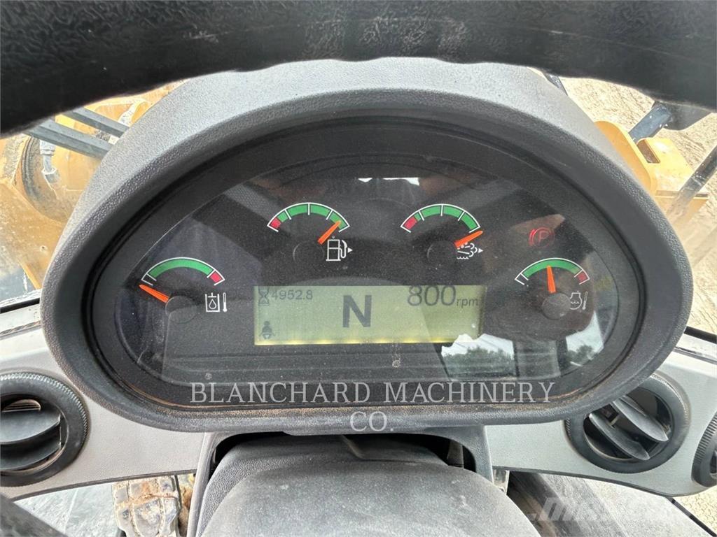 CAT 926M Naudoti ratiniai krautuvai