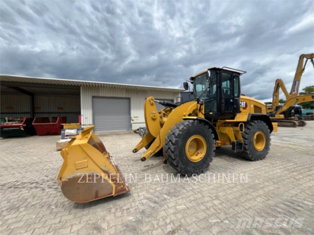 CAT 926M Naudoti ratiniai krautuvai