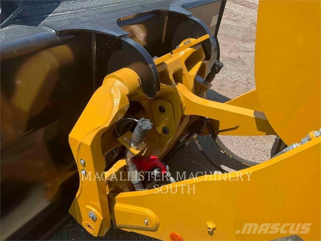 CAT 926M Naudoti ratiniai krautuvai