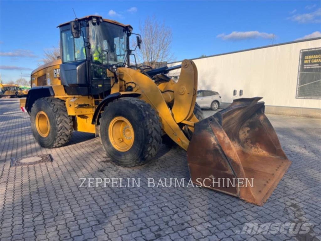 CAT 926M Naudoti ratiniai krautuvai