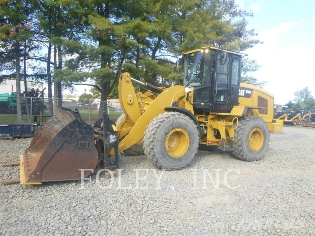 CAT 926M Naudoti ratiniai krautuvai
