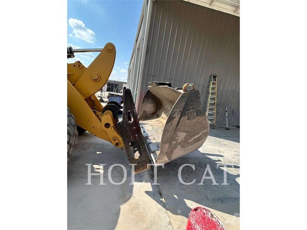 CAT 926M Naudoti ratiniai krautuvai