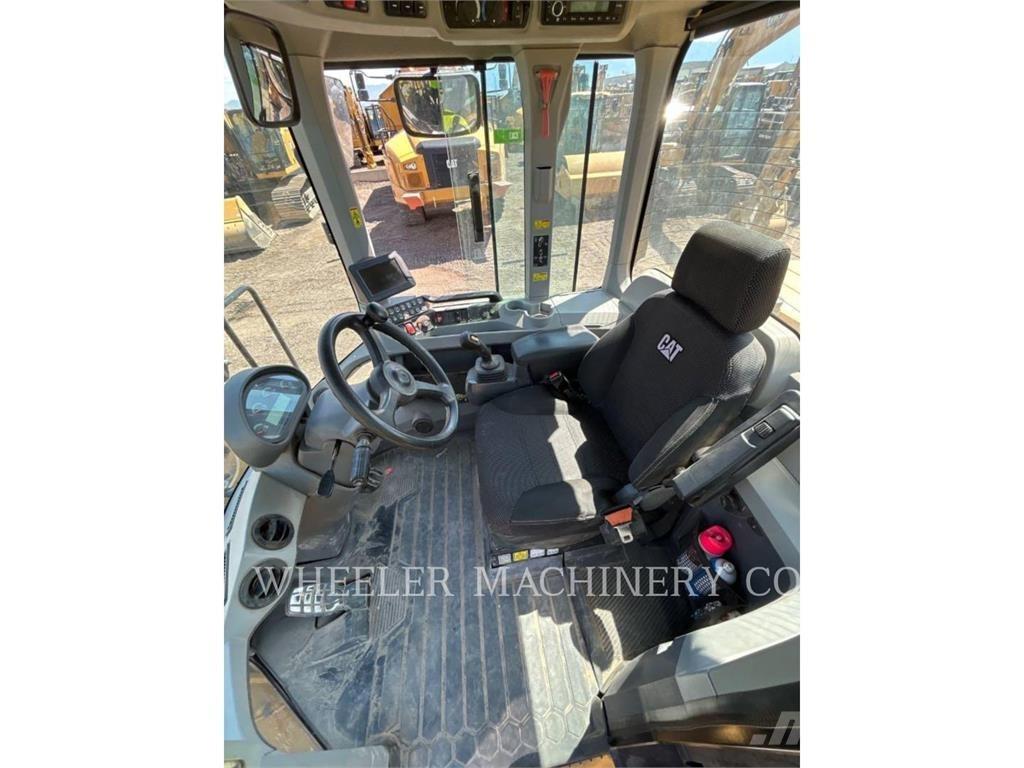 CAT 926M QC Naudoti ratiniai krautuvai