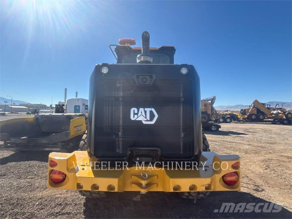 CAT 926M QC Naudoti ratiniai krautuvai