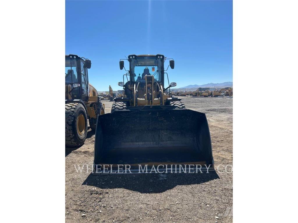 CAT 926M QC 3V Naudoti ratiniai krautuvai