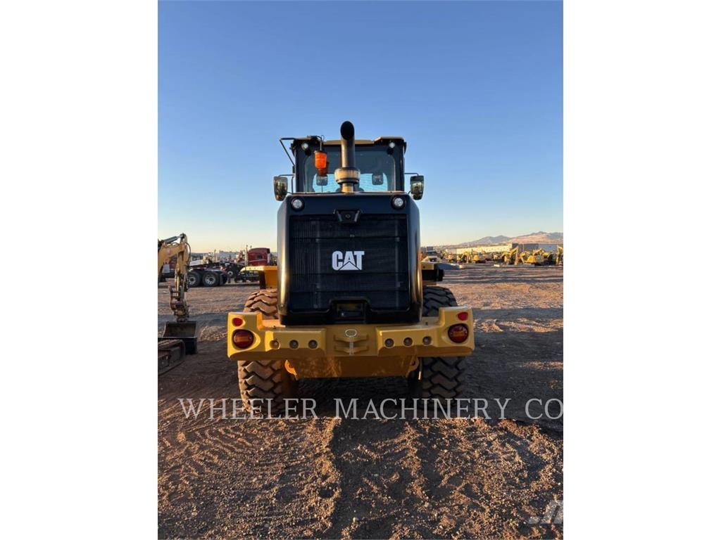 CAT 926M QC 3V Naudoti ratiniai krautuvai