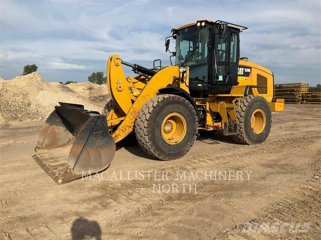 CAT 926M RQ Naudoti ratiniai krautuvai