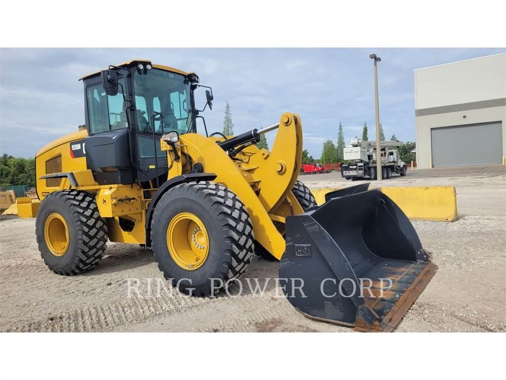 CAT 926MQC3V Naudoti ratiniai krautuvai
