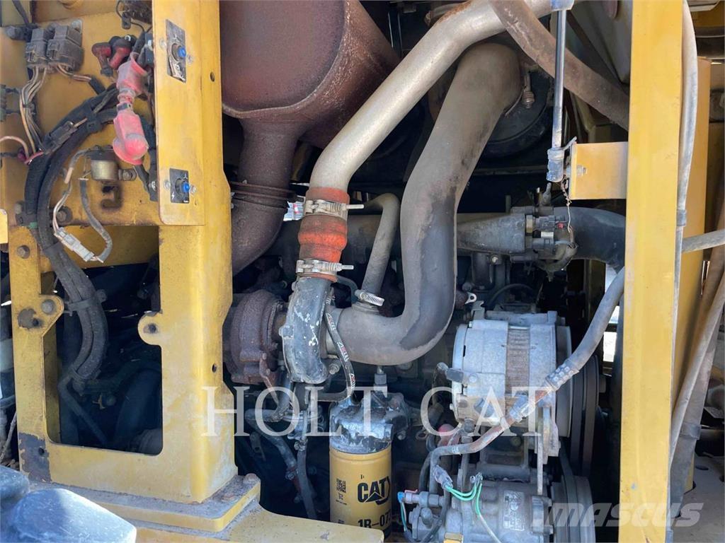 CAT 930G Naudoti ratiniai krautuvai