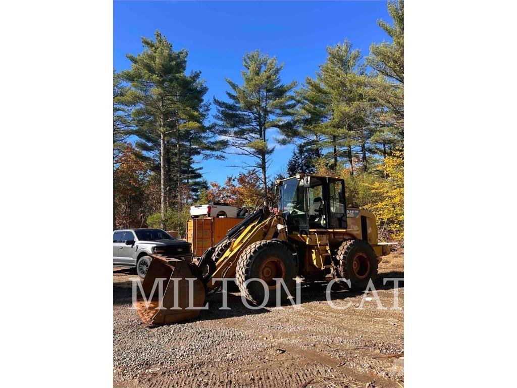 CAT 930H Naudoti ratiniai krautuvai