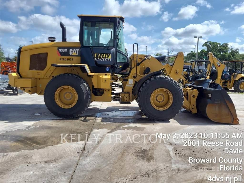 CAT 930M Naudoti ratiniai krautuvai