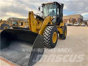 CAT 930M Naudoti ratiniai krautuvai