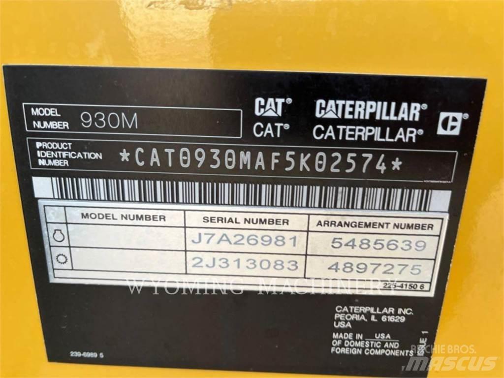 CAT 930M Naudoti ratiniai krautuvai