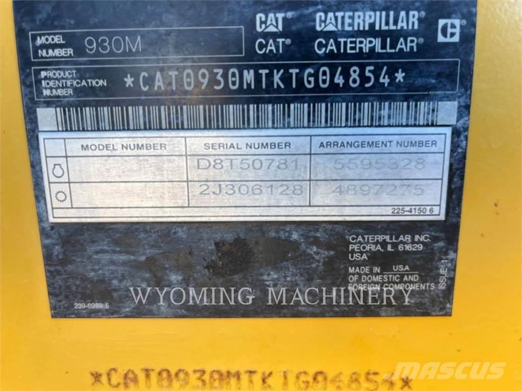 CAT 930M Naudoti ratiniai krautuvai