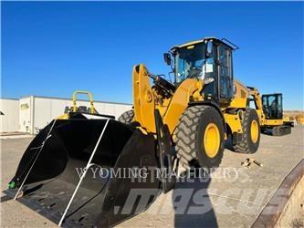 CAT 930M Naudoti ratiniai krautuvai